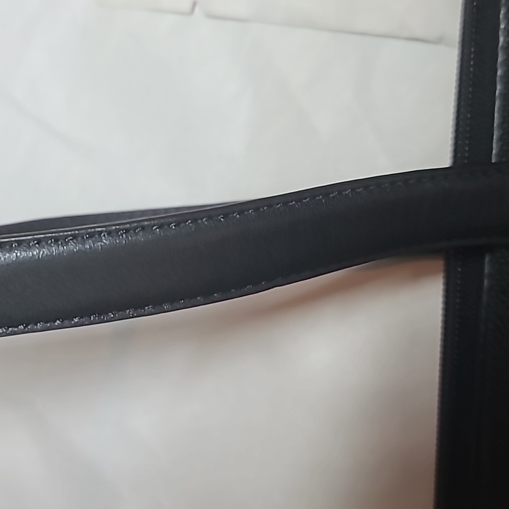 Tumi nylon 12x12 shoulder bag - Picture 14 of 15